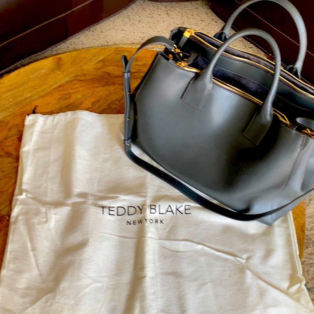 Shoulder bag (purse)